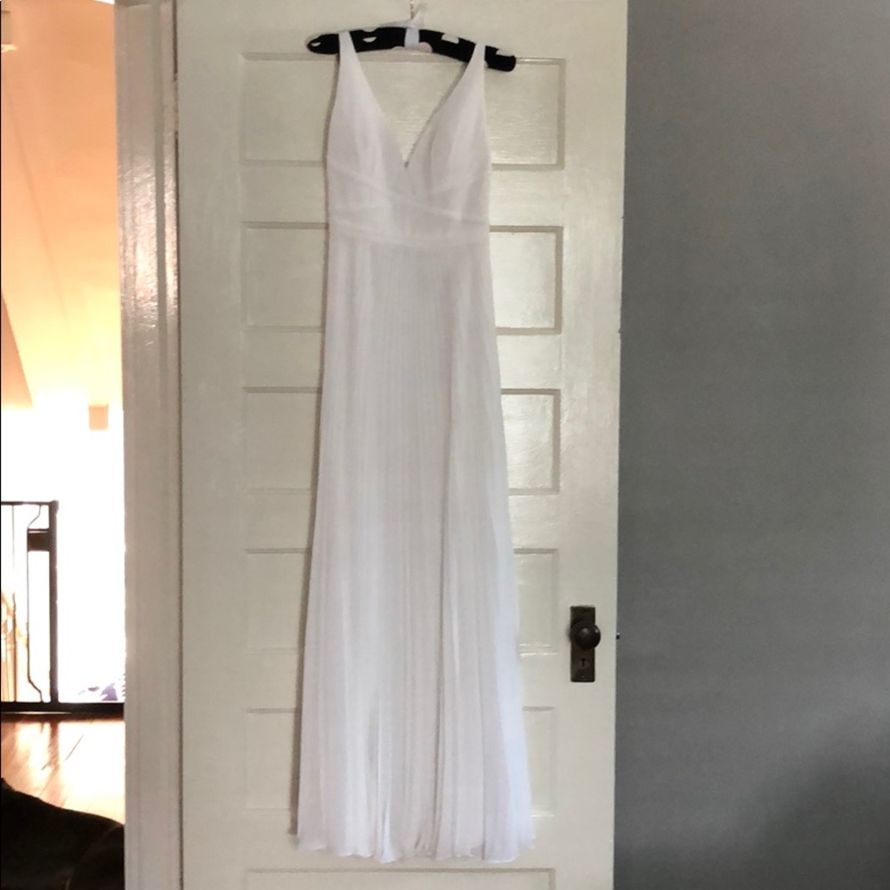 Laundry by Shelli Segal White Backless Maxi Dress